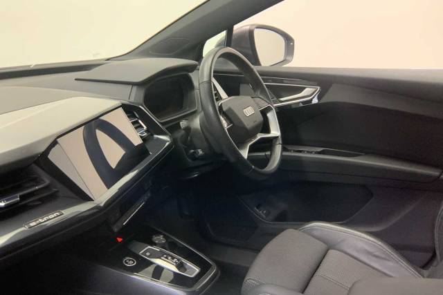 2023 Audi Q4 Sportback e-tron S line 40  150,00 kW