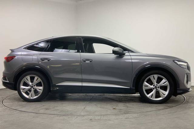 2023 Audi Q4 Sportback e-tron S line 40  150,00 kW
