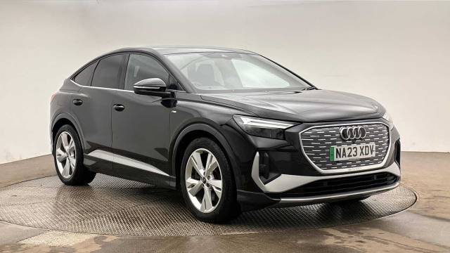 Audi Q4 Sportback e-tron S line 40  150,00 kW 4x4 vehicle Electric Mythos black, metallic