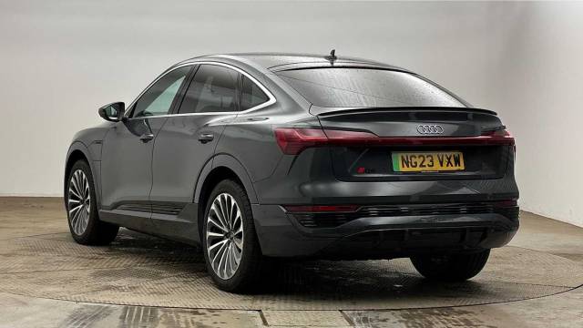 2023 Audi Q8 e-tron Sportback S line 55 e-tron quattro 300,00 kW
