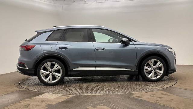 2023 Audi Q4 e-tron S line 40  150,00 kW