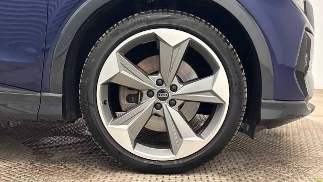 2023 Audi Q4 Sportback e-tron Vorsprung 50 quattro 220,00 kW