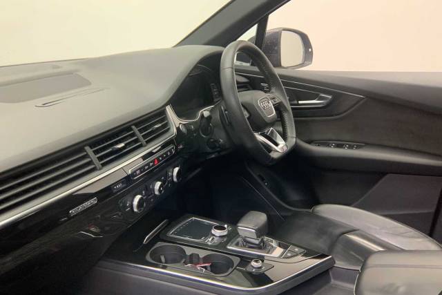 2019 Audi Q7 3.0 Black Edition 50 TDI quattro 286 PS tiptronic