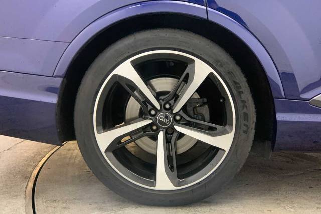 2019 Audi Q7 3.0 Black Edition 50 TDI quattro 286 PS tiptronic