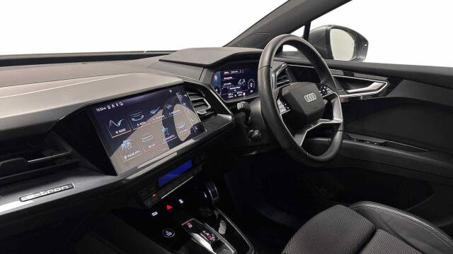 2023 Audi Q4 e-tron S line 40  150,00 kW