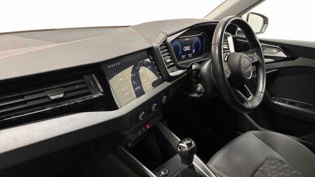2023 Audi A1 Sportback 1.0 Sport 25 TFSI  95 PS 5-speed