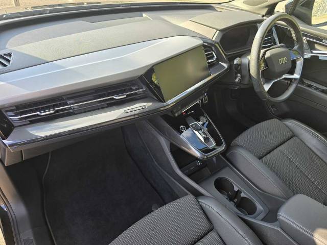 2023 Audi Q4 Sportback e-tron S line 40  150,00 kW