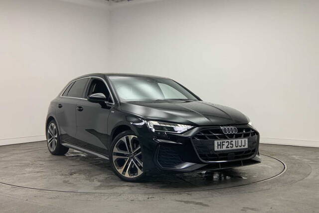 Audi A3 Sportback 1.5 S line 35 TFSI  150 PS S tronic Hatchback Petrol Mythos black, metallic