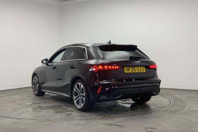 2025 Audi A3 Sportback 1.5 S line 35 TFSI  150 PS S tronic