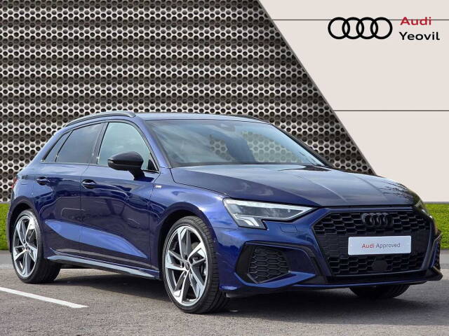 Audi A3 Sportback 2.0 Black Edition 35 TDI  150 PS S tronic Hatchback Diesel Navarra blue, metallic