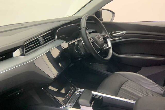 2023 Audi Q8 e-tron Sport 50 e-tron quattro 250,00 kW
