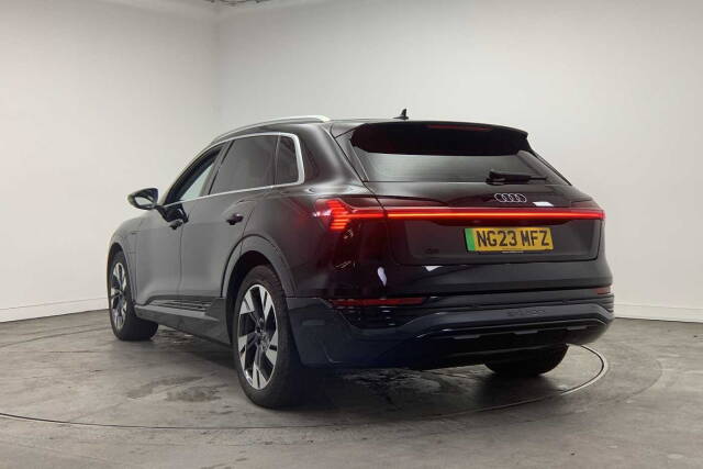 2023 Audi Q8 e-tron Sport 50 e-tron quattro 250,00 kW