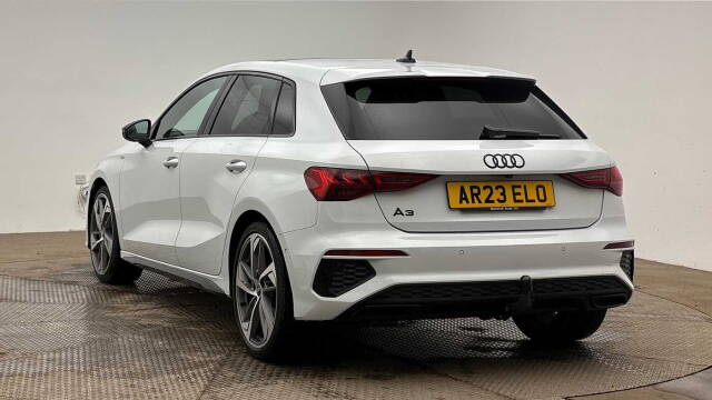 2023 Audi A3 Sportback 1.5 Black Edition 35 TFSI  150 PS S tronic