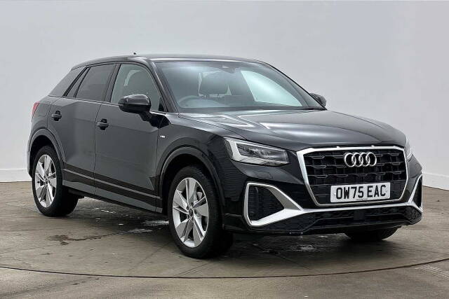 Audi Q2 1.5 S line 35 TFSI  150 PS S tronic 4x4 vehicle Petrol Mythos Black Metallic