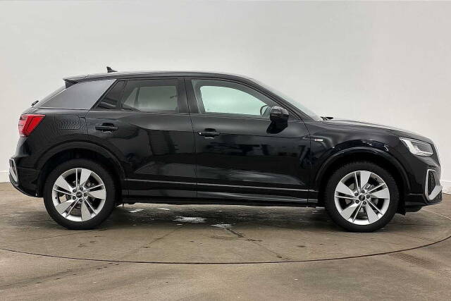 2025 Audi Q2 1.5 S line 35 TFSI  150 PS S tronic