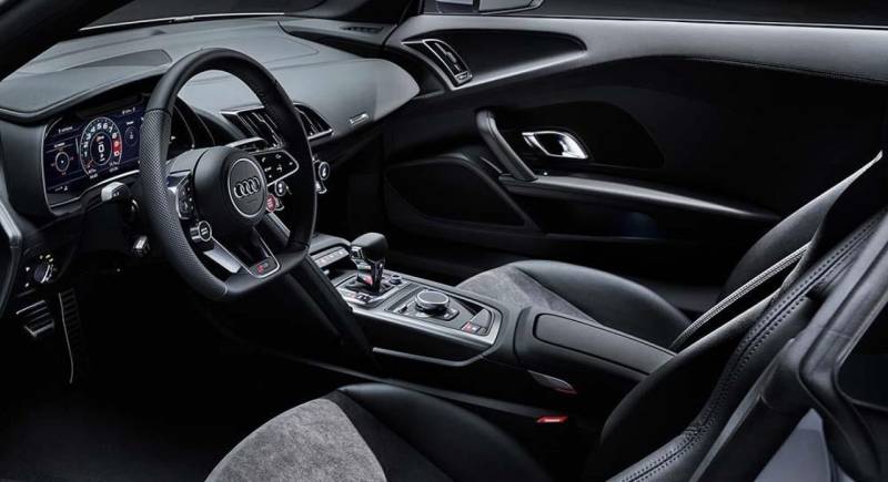 Audi R8 interior