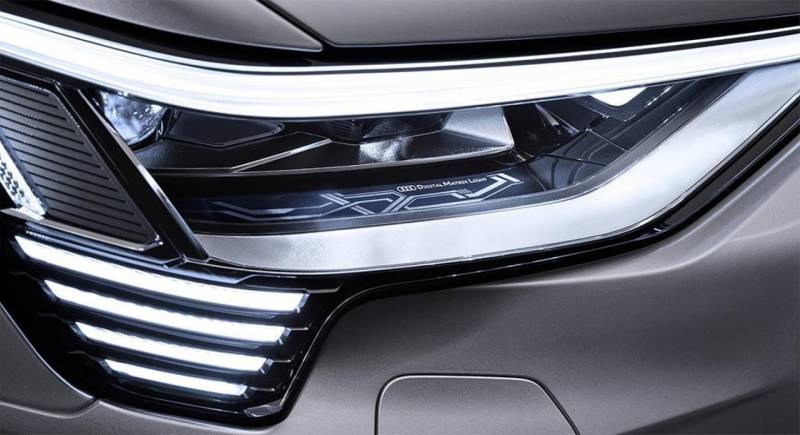 Audi e-tron headlights