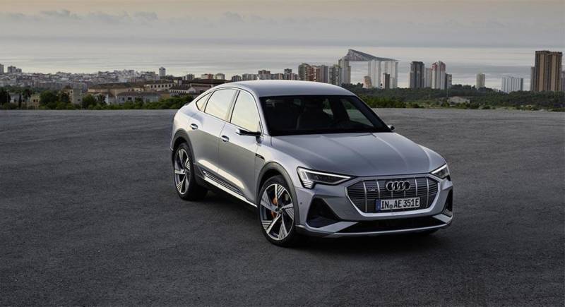 Audi e-tron Sportback charging