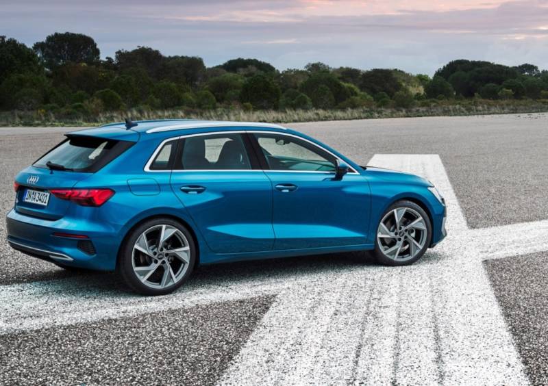 Audi A3 Sportback (2021) - pictures, information & specs