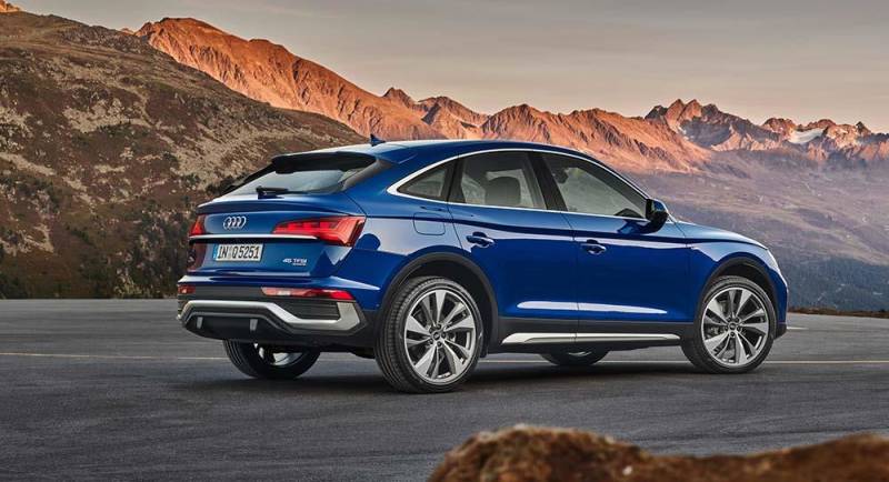 Audi Q5 side view