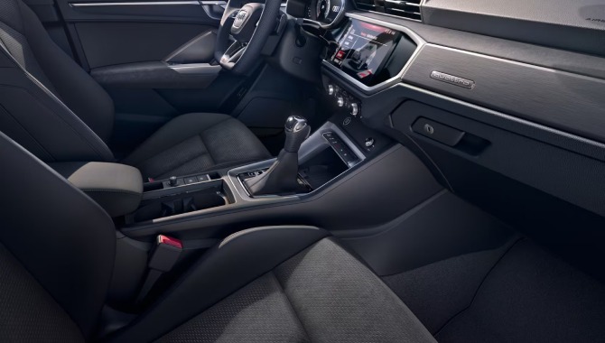 Audi Q3 - Interior