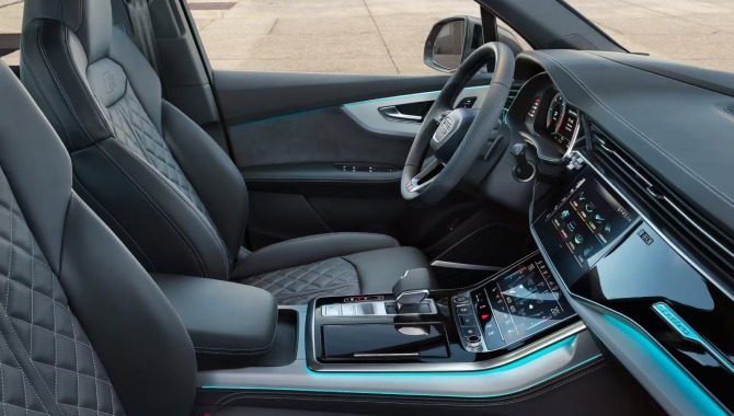 Audi Q7 - Interior