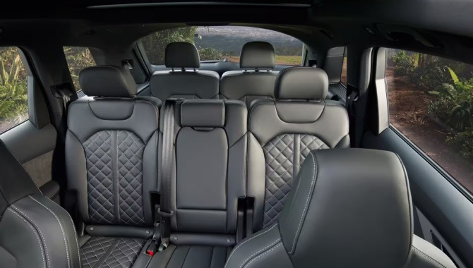 Audi Q7 - Interior