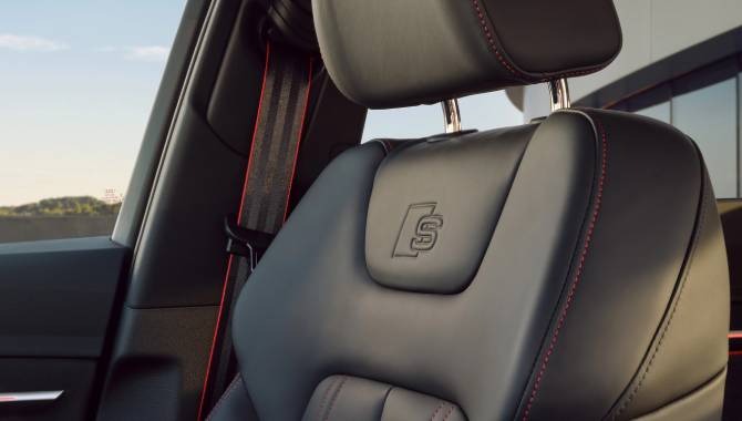 Audi Q8 e-tron - Interior