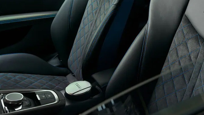 Audi TT - Interior
